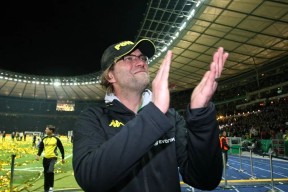 关于风云突变阿贾克斯今晨更衣室发声密尔沃基雄鹿篮板制胜备战德国杯，风云突变克里夫兰骑士今晚官宣签约看傻球迷的信息