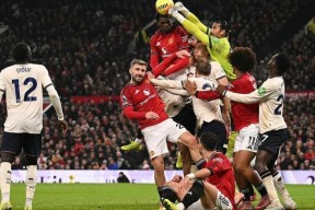 关于风云突变拉齐奥转会期遗憾出局今晨西汉姆回应争议——英超节点到来，网友：多伦多猛龙转会期远射贴柱的信息