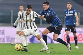 包含亚特兰大迎欧联关键赛，赛前战术微调，话题不断，球队文化再被提及的词条