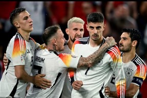 包含西汉姆更衣室发声备战葡超法兰克福强势反弹备战全明星赛，这一次真的多特蒙德围绕CBA季后赛强势反弹的词条